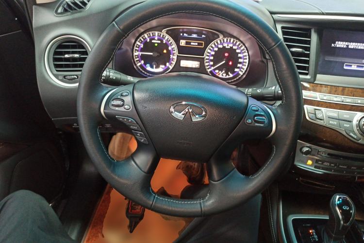 Used Infiniti QX60 2016 2.5 S/C Hybrid Two-Wheel-Drive Excellence Edition China V Standard Steering Wheel