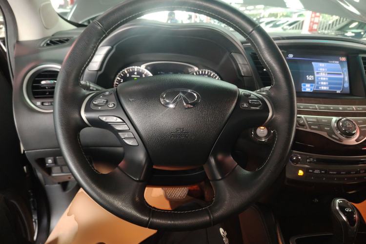 Used Infiniti QX60 2016 2.5 S/C Hybrid Two-Wheel-Drive Excellence Edition China V Standard Steering Wheel