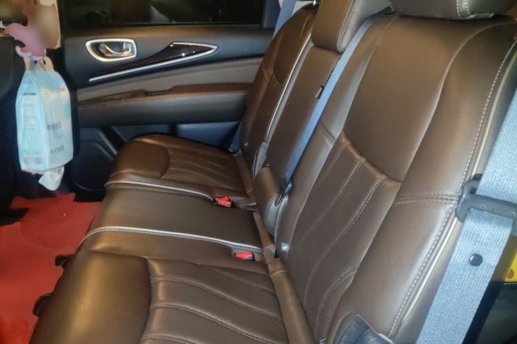 Used Infiniti QX60 2016 2.5 S/C Hybrid Two-Wheel-Drive Excellence Edition China V Standard Left Rear Seat