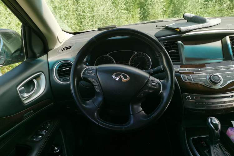 Used Infiniti QX60 2016 2.5 S/C Hybrid Four-Wheel Drive All-Terrain Version China V Emission Standard Steering Wheel