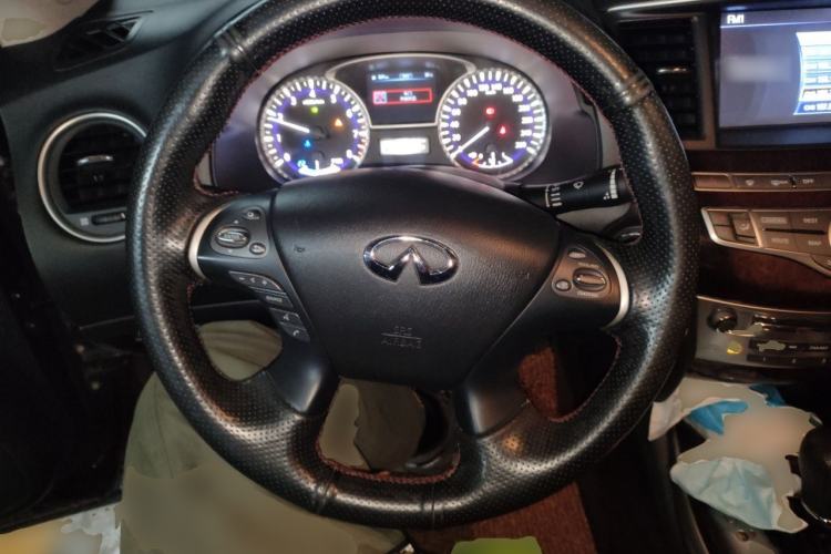 Used Infiniti QX60 2016 2.5 S/C Hybrid Two-Wheel-Drive Excellence Edition China V Standard Steering Wheel