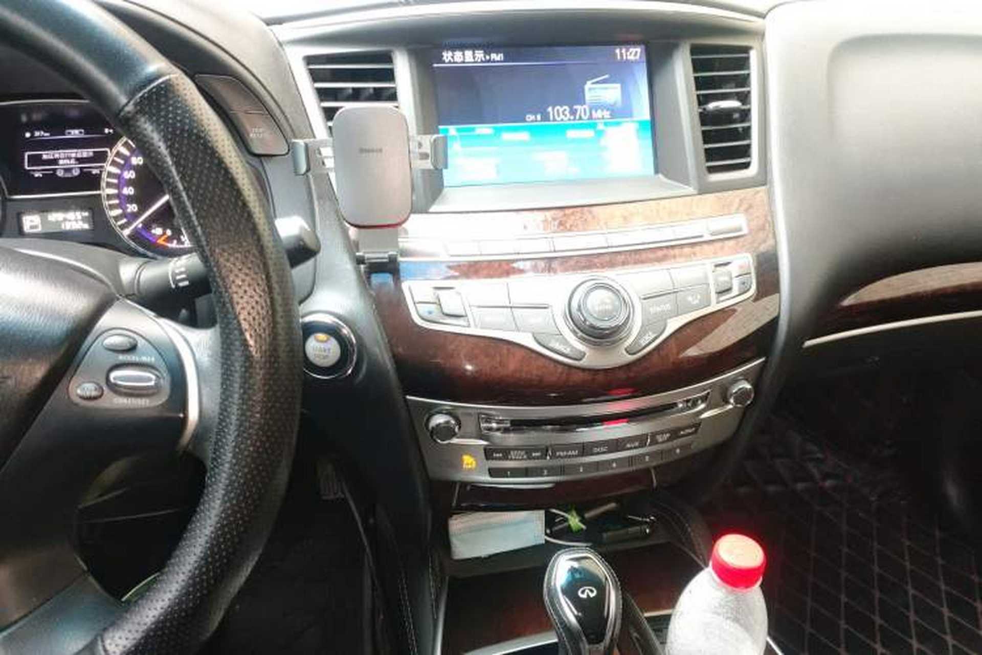 Used Infiniti QX60 2016 2.5 S/C Hybrid Two-Wheel-Drive Excellence Edition China V Standard Audio And AC Panel