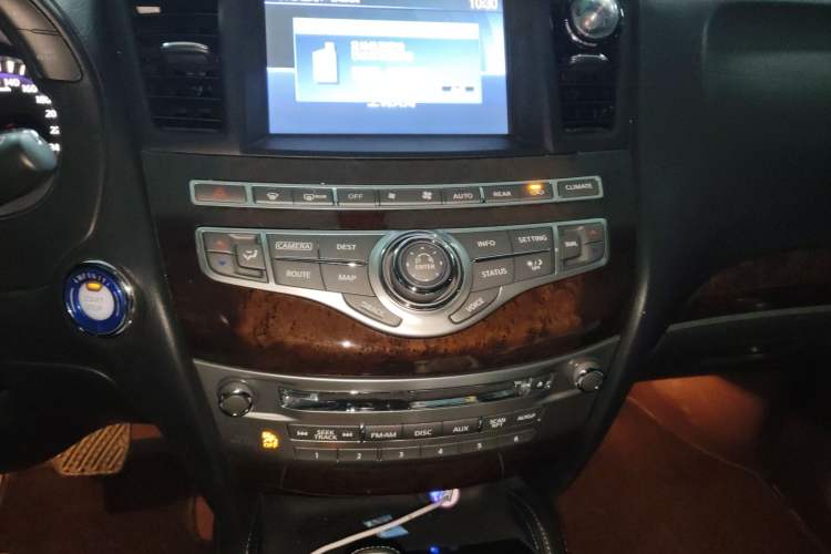 Used Infiniti QX60 2016 2.5 S/C Hybrid Two-Wheel-Drive Excellence Edition China V Standard Audio And AC Panel