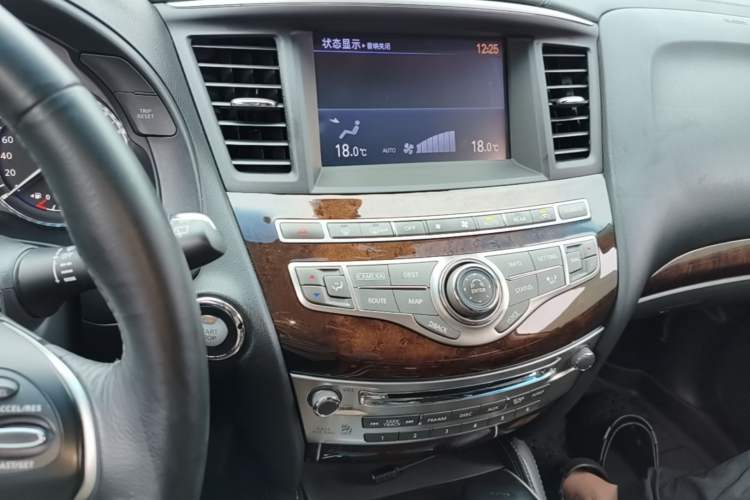 Used Infiniti QX60 2016 2.5 S/C Hybrid Two-Wheel-Drive Excellence Edition China V Standard Audio And AC Panel