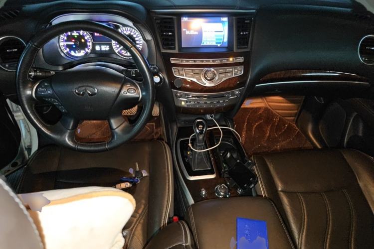 Used Infiniti QX60 2016 2.5 S/C Hybrid Two-Wheel-Drive Excellence Edition China V Standard Center Console