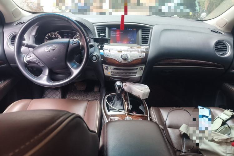 Used Infiniti QX60 2016 2.5 S/C Hybrid Two-Wheel-Drive Excellence Edition China V Standard Center Console