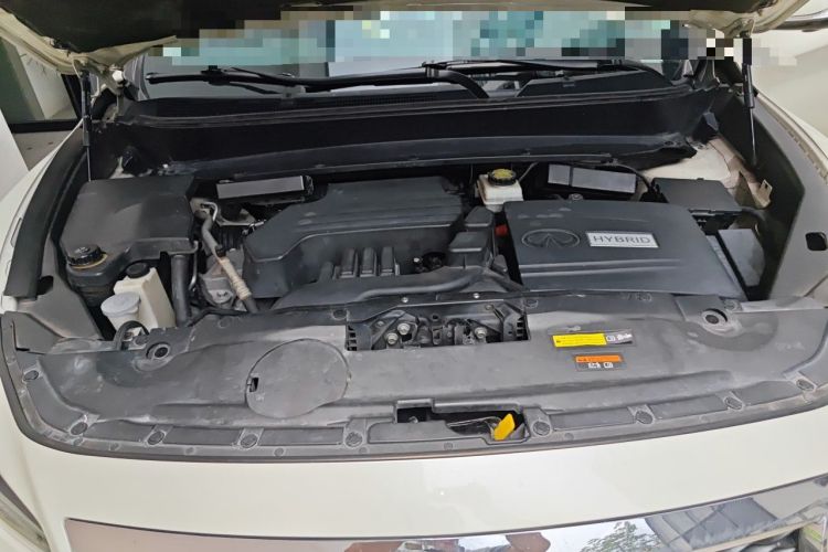 Used Infiniti QX60 2016 2.5 S/C Hybrid Two-Wheel-Drive Excellence Edition China V Standard Engine Bay