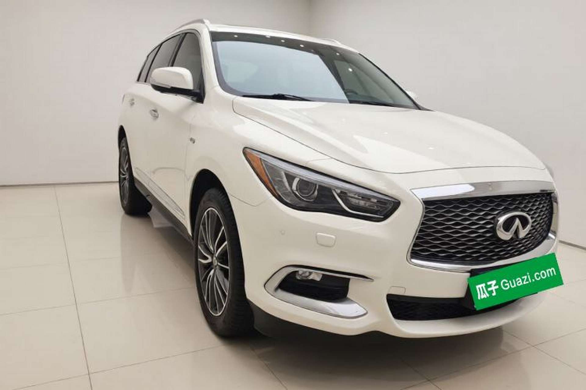Used Infiniti QX60 2016 2.5 S/C Hybrid Two-Wheel-Drive Excellence Edition China V Standard Exterior 1