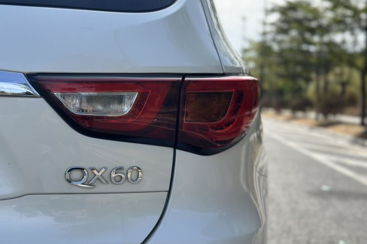 Used Infiniti QX60 2016 2.5 S/C Hybrid Two-Wheel-Drive Excellence Edition China V Standard Exterior 10