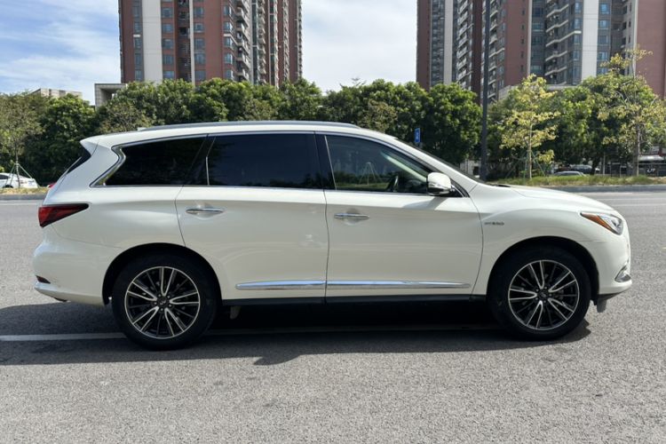 Used Infiniti QX60 2016 2.5 S/C Hybrid Two-Wheel-Drive Excellence Edition China V Standard Exterior 3