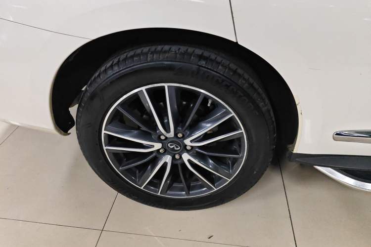 Used Infiniti QX60 2016 2.5 S/C Hybrid Two-Wheel-Drive Excellence Edition China V Standard Exterior 5