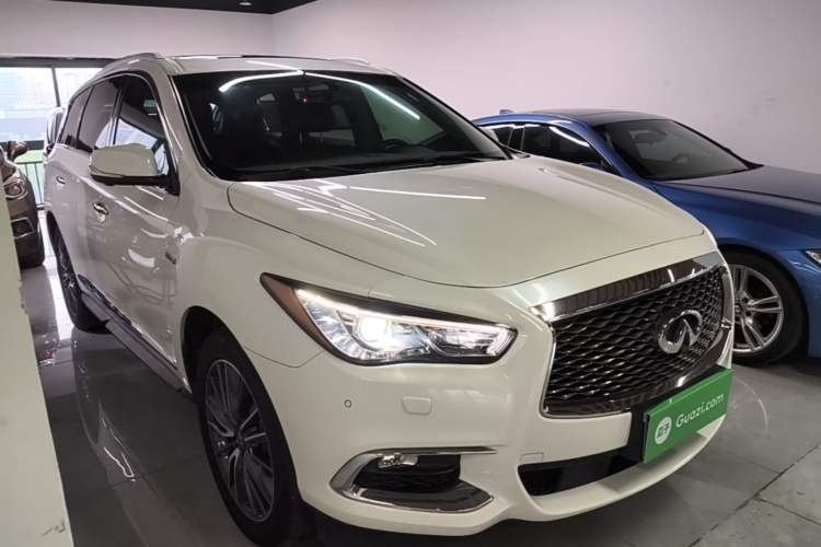 Used Infiniti QX60 2016 2.5 S/C Hybrid Two-Wheel-Drive Excellence Edition China V Standard Front Right 45 Deg