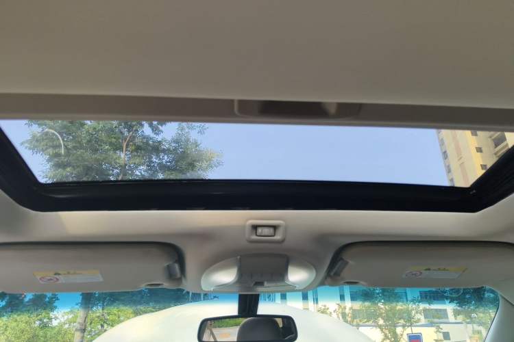 Used Infiniti QX60 2016 2.5 S/C Hybrid Two-Wheel-Drive Excellence Edition China V Standard Headliner
