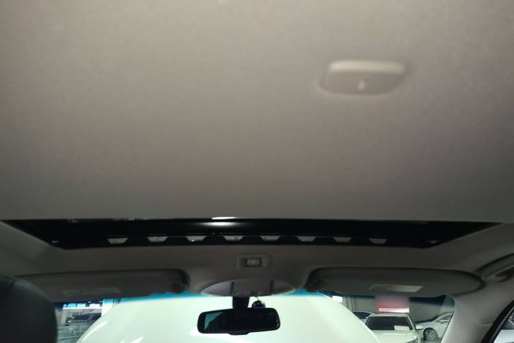 Used Infiniti QX60 2016 2.5 S/C Hybrid Two-Wheel-Drive Excellence Edition China V Standard Headliner