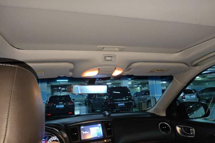 Used Infiniti QX60 2016 2.5 S/C Hybrid Two-Wheel-Drive Excellence Edition China V Standard Headliner