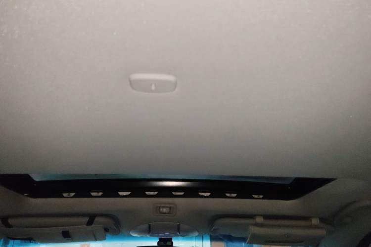 Used Infiniti QX60 2016 2.5 S/C Hybrid Two-Wheel-Drive Excellence Edition China V Standard Headliner