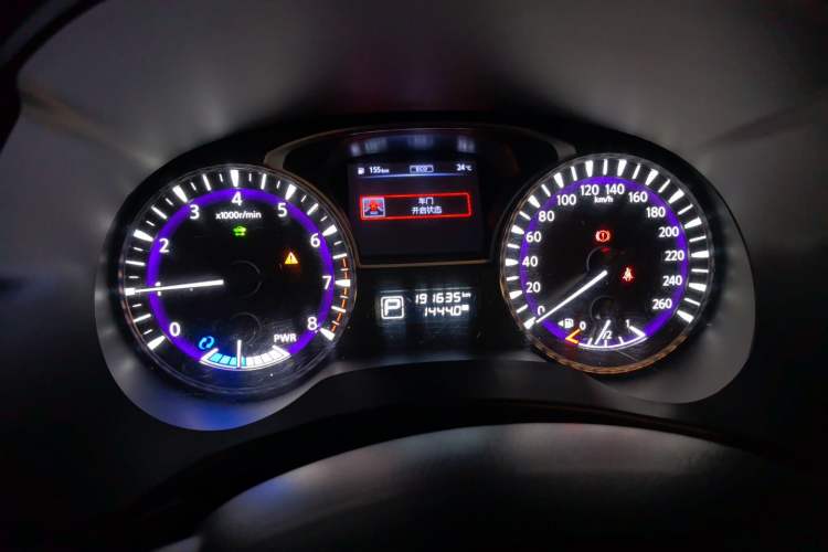 Used Infiniti QX60 2016 2.5 S/C Hybrid Two-Wheel-Drive Excellence Edition China V Standard Instrument Cluster