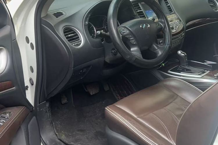 Used Infiniti QX60 2016 2.5 S/C Hybrid Two-Wheel-Drive Excellence Edition China V Standard Interior 3