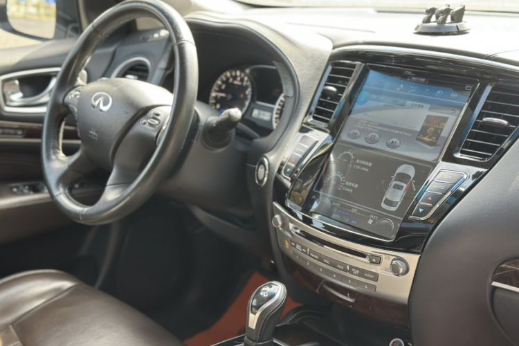 Used Infiniti QX60 2016 2.5 S/C Hybrid Two-Wheel-Drive Excellence Edition China V Standard Interior 9