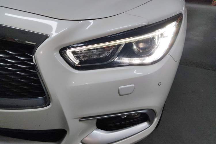 Used Infiniti QX60 2016 2.5 S/C Hybrid Two-Wheel-Drive Excellence Edition China V Standard Left Front Headlight