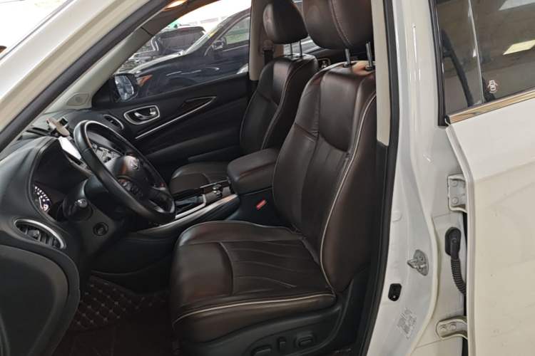 Used Infiniti QX60 2016 2.5 S/C Hybrid Two-Wheel-Drive Excellence Edition China V Standard Left Front Seat