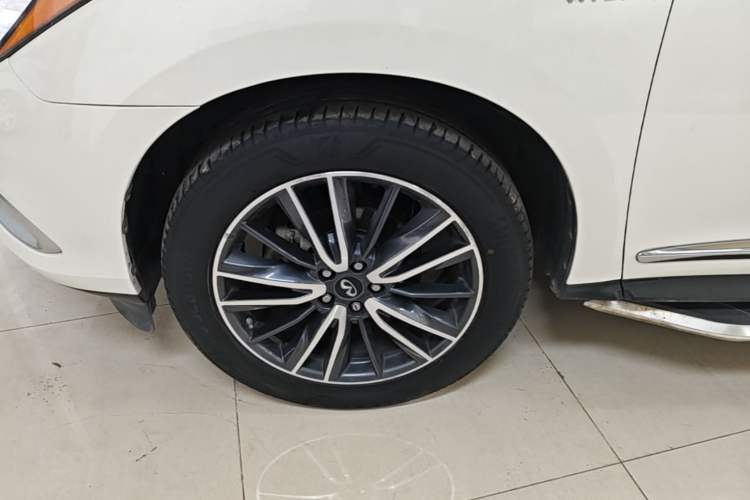 Used Infiniti QX60 2016 2.5 S/C Hybrid Two-Wheel-Drive Excellence Edition China V Standard Left Front Wheel Hub
