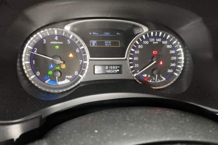 Used Infiniti QX60 2016 2.5 S/C Hybrid Two-Wheel-Drive Excellence Edition China V Standard Odometer Close Up