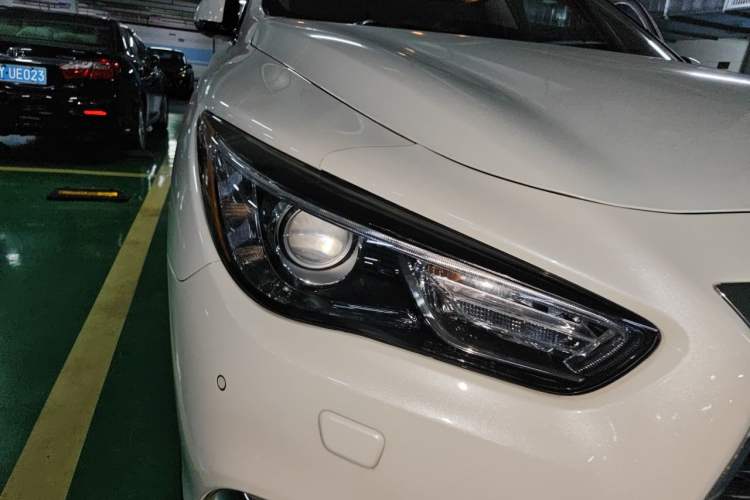 Used Infiniti QX60 2016 2.5 S/C Hybrid Two-Wheel-Drive Excellence Edition China V Standard Right Front Headlight