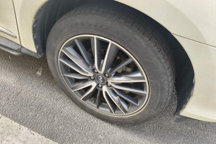 Used Infiniti QX60 2016 2.5 S/C Hybrid Two-Wheel-Drive Excellence Edition China V Standard Right Front Wheel Hub