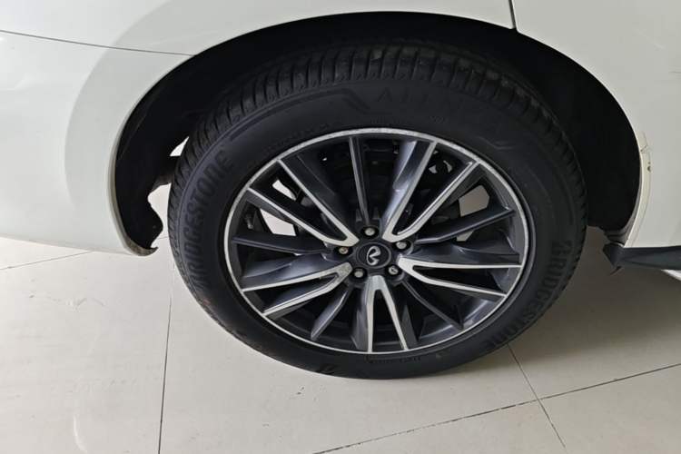 Used Infiniti QX60 2016 2.5 S/C Hybrid Two-Wheel-Drive Excellence Edition China V Standard Right Rear Wheel Hub