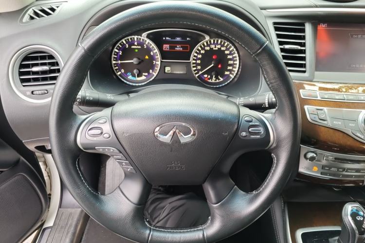 Used Infiniti QX60 2016 2.5 S/C Hybrid Two-Wheel-Drive Excellence Edition China V Standard Steering Wheel