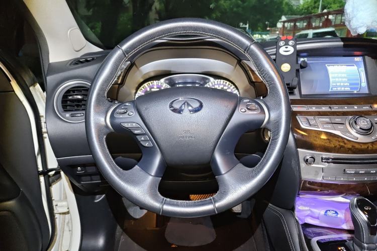 Used Infiniti QX60 2016 2.5 S/C Hybrid Two-Wheel-Drive Excellence Edition China V Standard Steering Wheel
