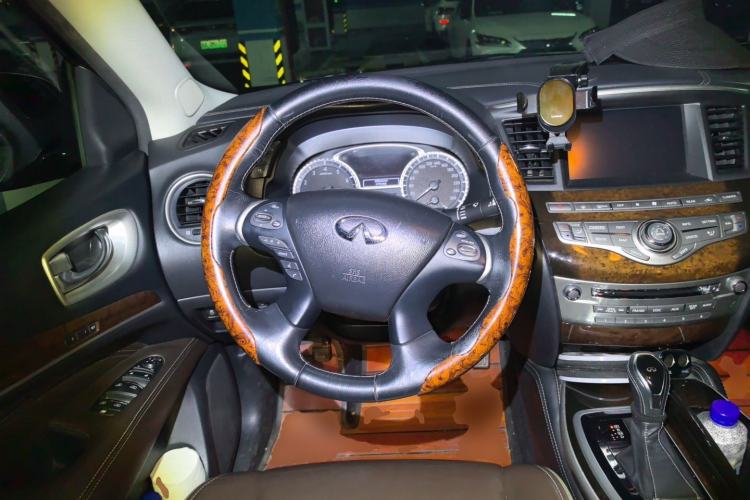 Used Infiniti QX60 2016 2.5 S/C Hybrid Two-Wheel-Drive Excellence Edition China V Standard Steering Wheel