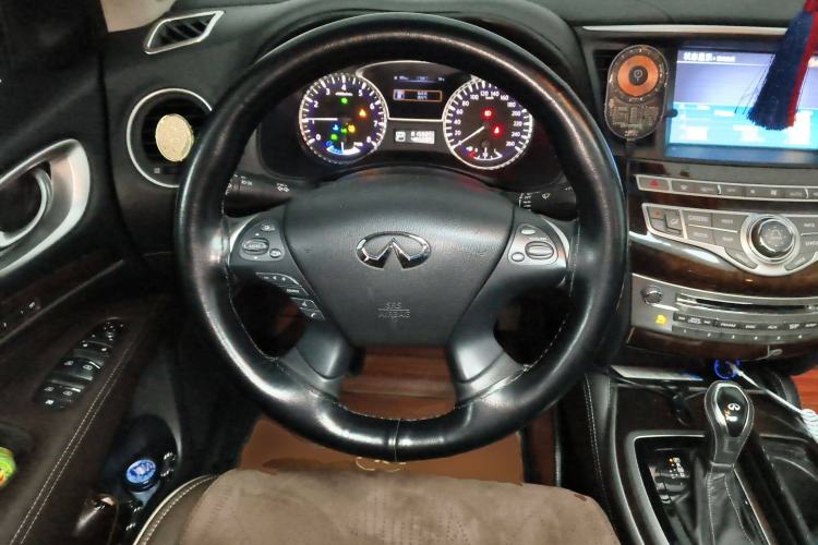 Used Infiniti QX60 2016 2.5 S/C Hybrid Two-Wheel-Drive Excellence Edition China V Standard Steering Wheel