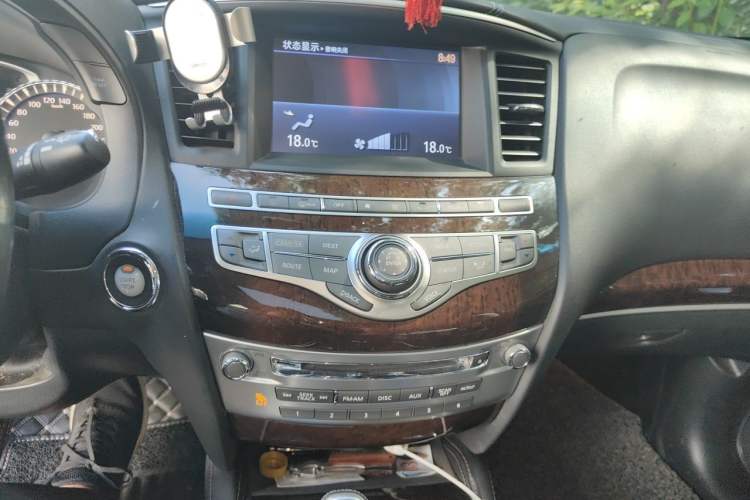 Used Infiniti QX60 2018 2.5 S/C Hybrid Two-Wheel-Drive Champion Family Edition Audio And AC Panel