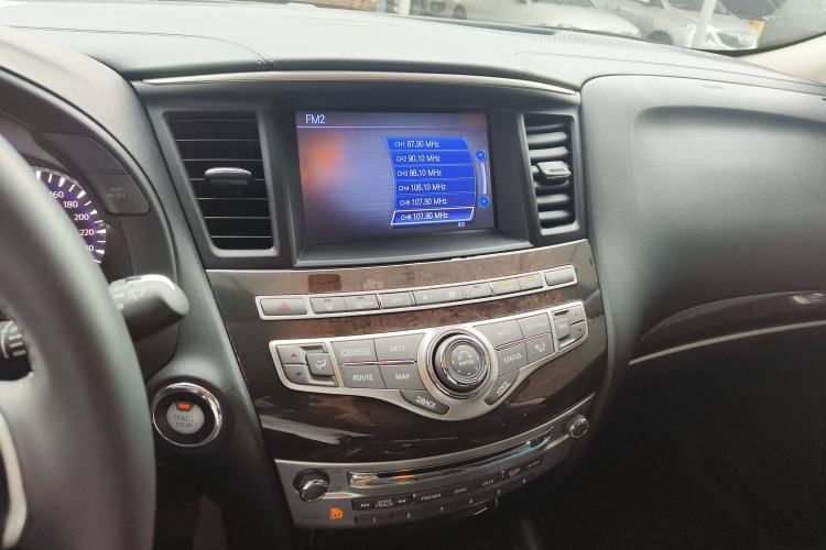 Used Infiniti QX60 2018 2.5 S/C Hybrid Two-Wheel-Drive Excellence Edition China VI Standard Audio And AC Panel