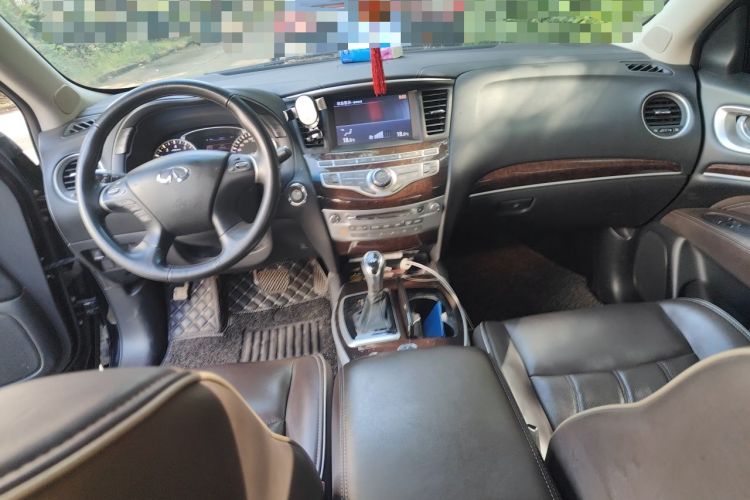 Used Infiniti QX60 2018 2.5 S/C Hybrid Two-Wheel-Drive Champion Family Edition Center Console