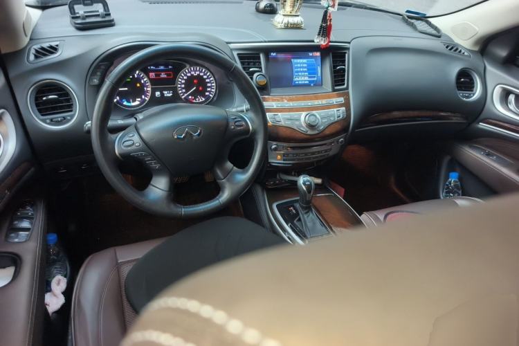 Used Infiniti QX60 2018 2.5 S/C Hybrid Two-Wheel-Drive Excellence Edition China VI Standard Center Console