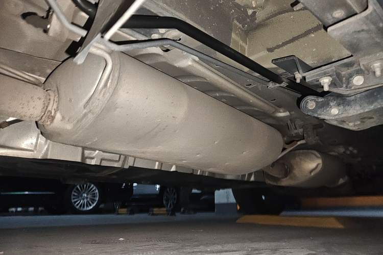 Used Infiniti QX60 2018 2.5 S/C Hybrid Two-Wheel-Drive Champion Family Edition Chassis Rear Right