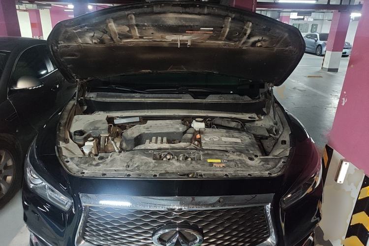 Used Infiniti QX60 2018 2.5 S/C Hybrid Two-Wheel-Drive Champion Family Edition Engine Bay