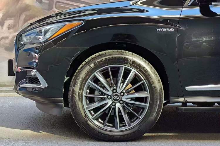 Used Infiniti QX60 2018 2.5 S/C Hybrid Two-Wheel-Drive Champion Family Edition Exterior 3