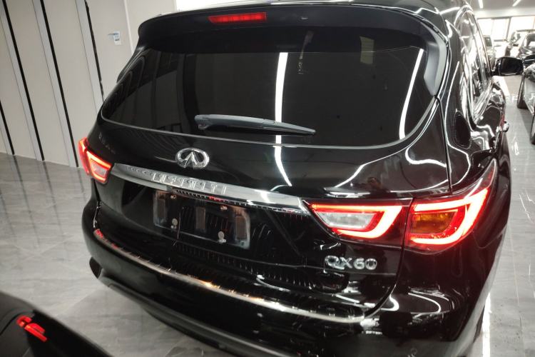 Used Infiniti QX60 2018 2.5 S/C Hybrid Two-Wheel-Drive Excellence Edition China VI Standard Exterior 4