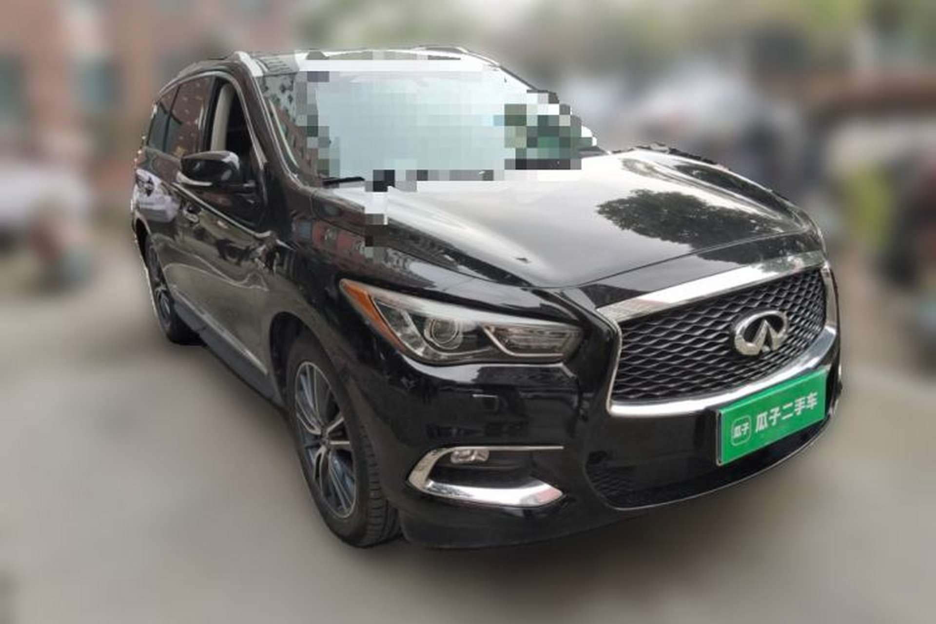 Used Infiniti QX60 2018 2.5 S/C Hybrid Two-Wheel-Drive Champion Family Edition Front Right 45 Deg