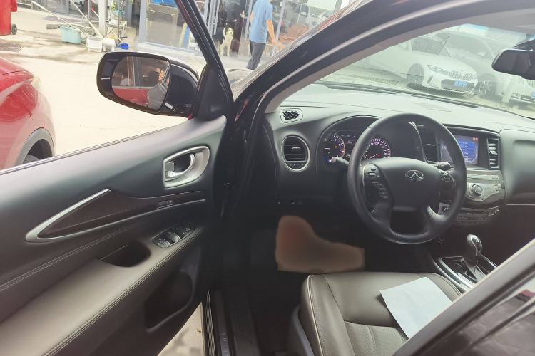 Used Infiniti QX60 2018 2.5 S/C Hybrid Two-Wheel-Drive Excellence Edition China VI Standard Interior 3