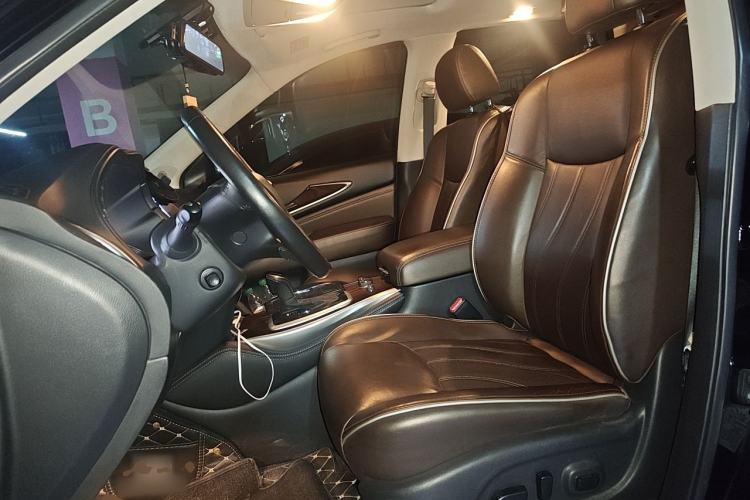 Used Infiniti QX60 2018 2.5 S/C Hybrid Two-Wheel-Drive Champion Family Edition Left Front Seat