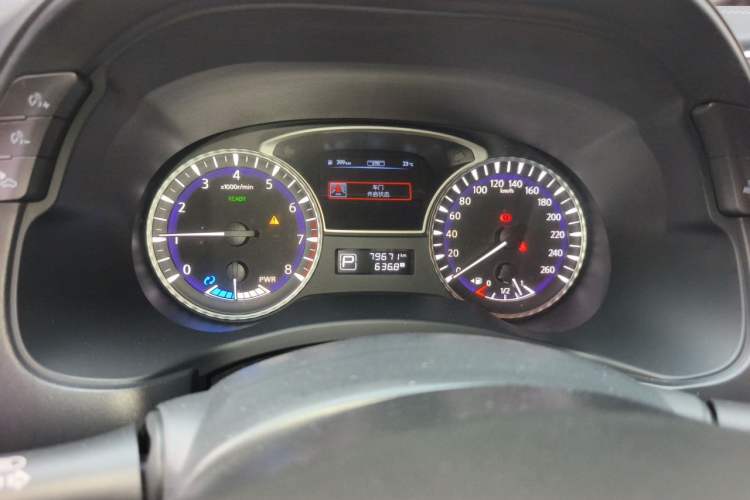 Used Infiniti QX60 2018 2.5 S/C Hybrid Two-Wheel-Drive Excellence Edition China VI Standard Odometer Close Up