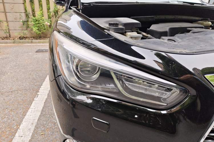 Used Infiniti QX60 2018 2.5 S/C Hybrid Two-Wheel-Drive Champion Family Edition Right Front Headlight