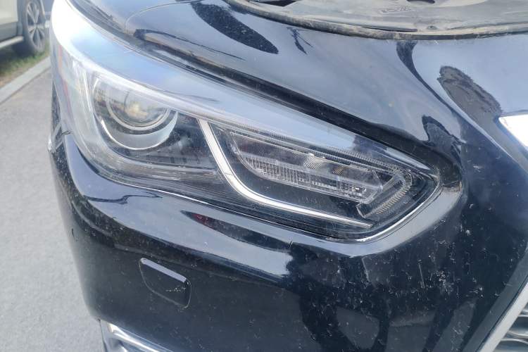 Used Infiniti QX60 2018 2.5 S/C Hybrid Two-Wheel-Drive Champion Family Edition Right Front Headlight