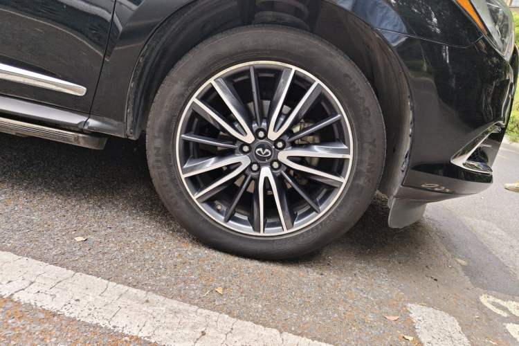 Used Infiniti QX60 2018 2.5 S/C Hybrid Two-Wheel-Drive Champion Family Edition Right Front Wheel Hub