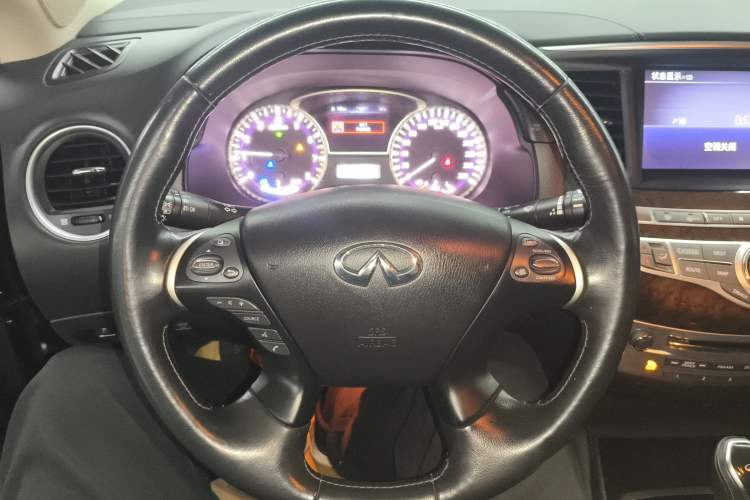 Used Infiniti QX60 2018 2.5 S/C Hybrid Two-Wheel-Drive Excellence Edition China VI Standard Steering Wheel